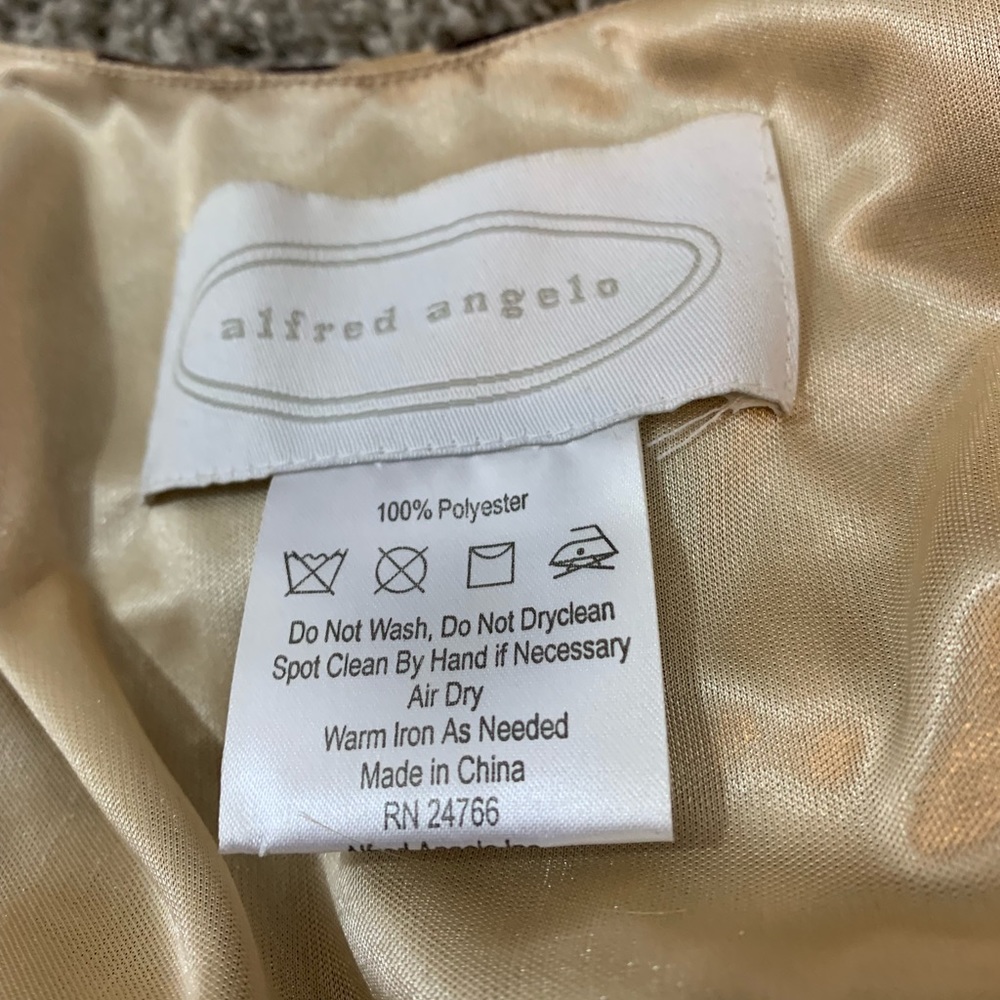Prom Dress - Picture 2 of 6